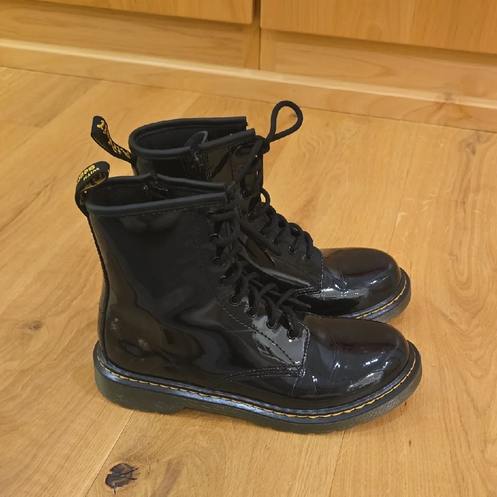 Dr. Martens 1460 Black Patent Lace-Up Boots, VGUC, 5 Youth, Statement Shoe